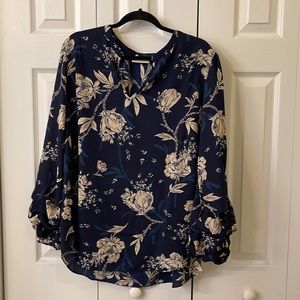 Belle by Kim Gravel QVC blouse 2X Navy, tan, cream floral